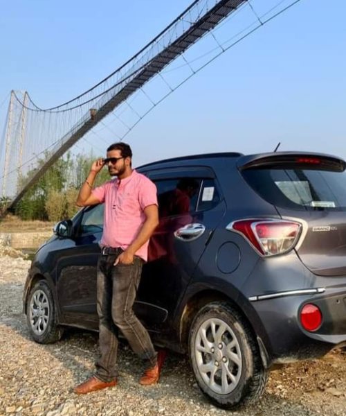 मनहरीका लोक गायकले आज छाला राम्रो हुनेको चाला खराब भो भन्दै स्टेज तताउने