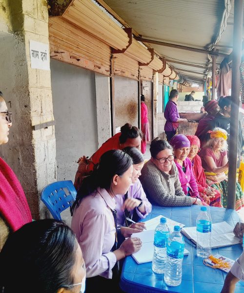 मनहरीमा भएको  निशुल्क मुटु शिविरमा  २ सय २० जनाले परिक्षा गराए