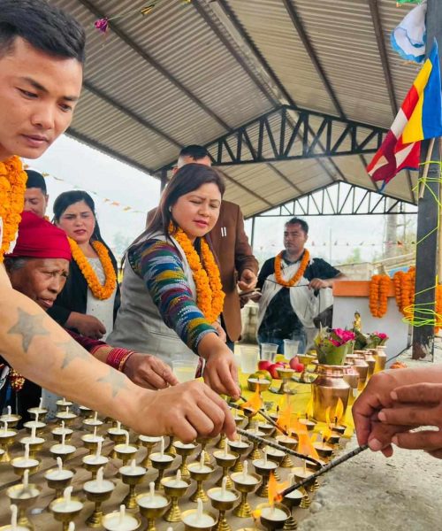 ४२ औं मगर दिवसको अवसरमा मनहरी ५ मा १ सय ८ दीप प्रज्वलन
