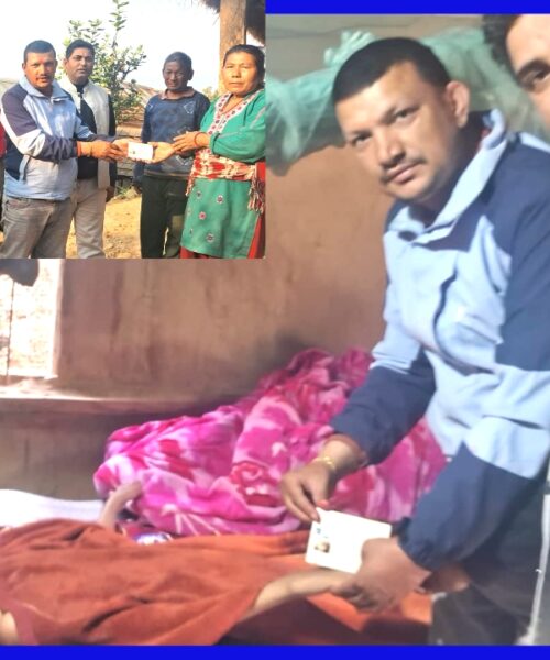 चुनावी एजेण्डा पूरा गर्दै मनहरी ४ का अध्यक्ष; अपाङ्गता भएका ब्यक्तिलाई घरमै नागरिकता