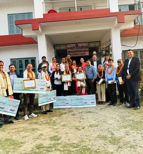 मनहरीमा शिक्षक स्वर्णिम अवकास योजना कार्यान्वयनमा , ६ जनाले लिए अवकास